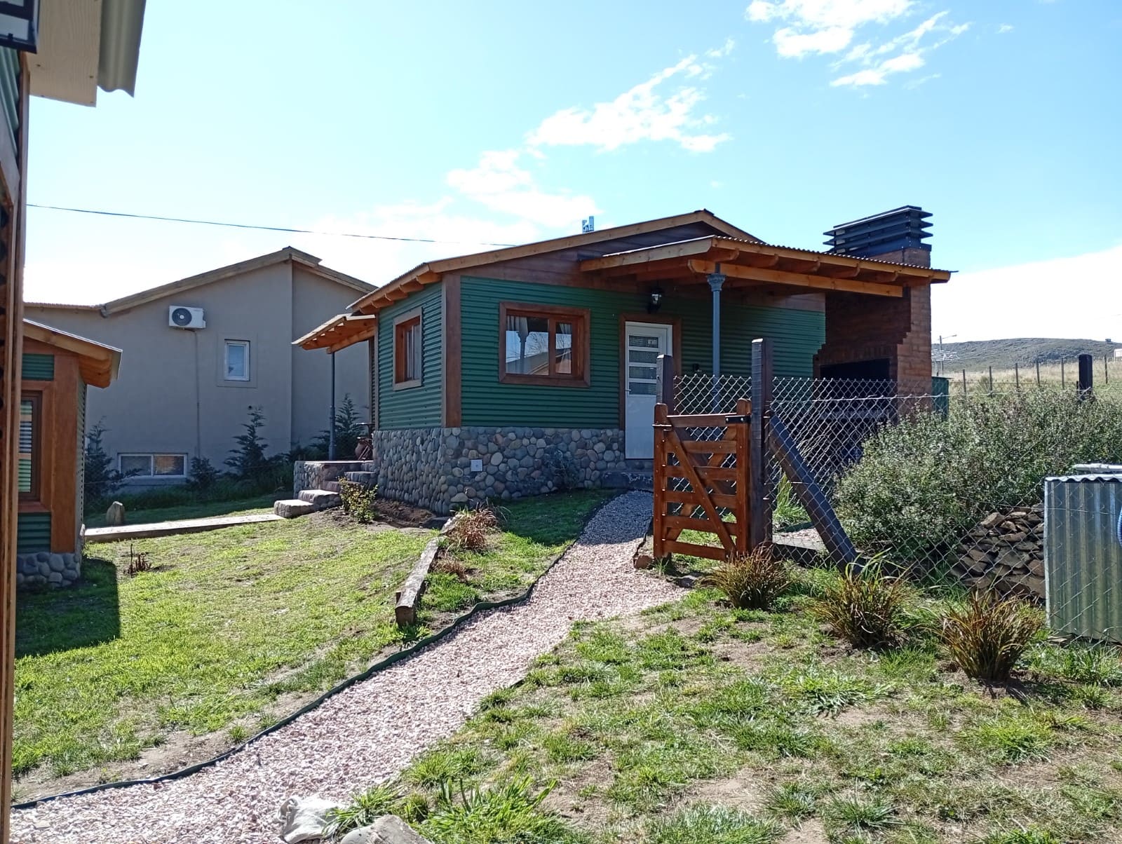 cardones - complejo de cabañas Cerro Ceferino sierra de la ventana