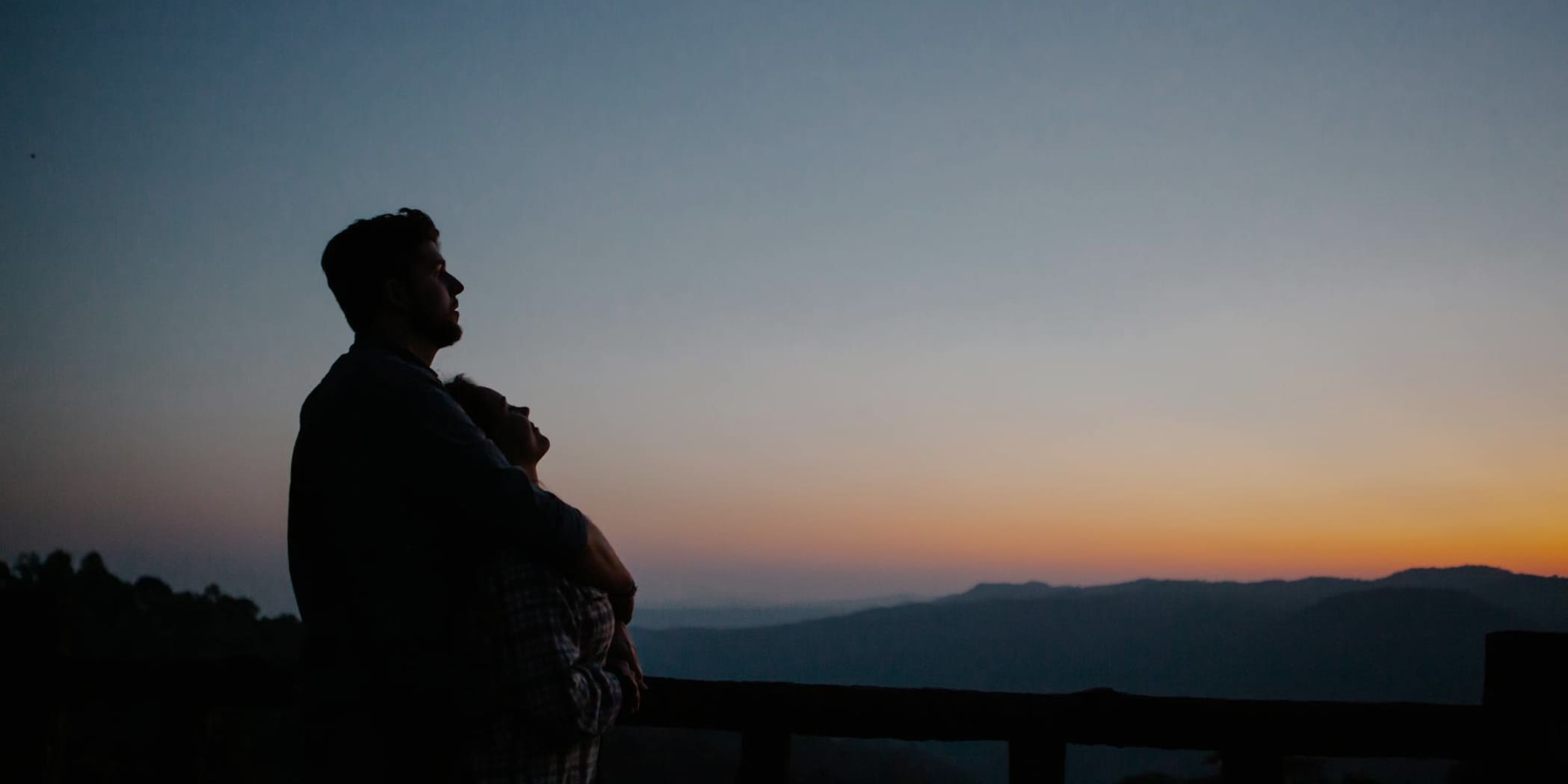 cardones - complejo de cabañas ubicado en Los jazmines y las Madreselvas, Cerro Ceferino, sierra de la ventana